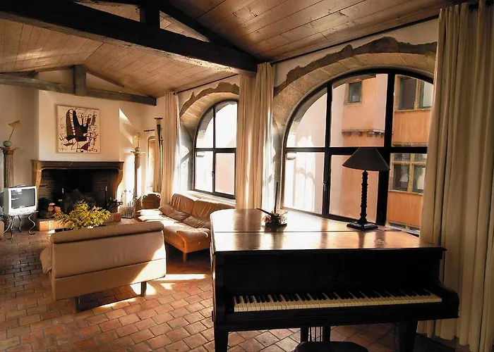 La Tour Rose Hotel Lyon